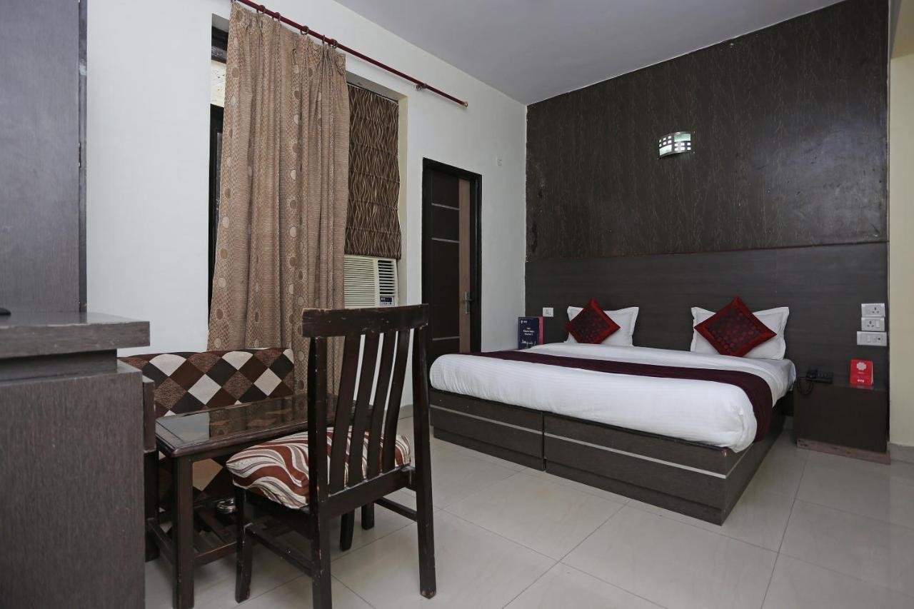 Oyo 9601 Hotel Sunshine Residency Castle Noida Extérieur photo